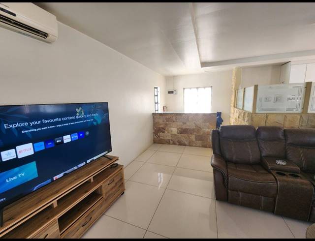 7 BEDROOM SECTIONAL TITLE FOR SALE IN MUSGRAVE